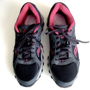 Saucony GRID Raptor TR S15427-5 Athletic Running Golf Tennis Shoes 9.5